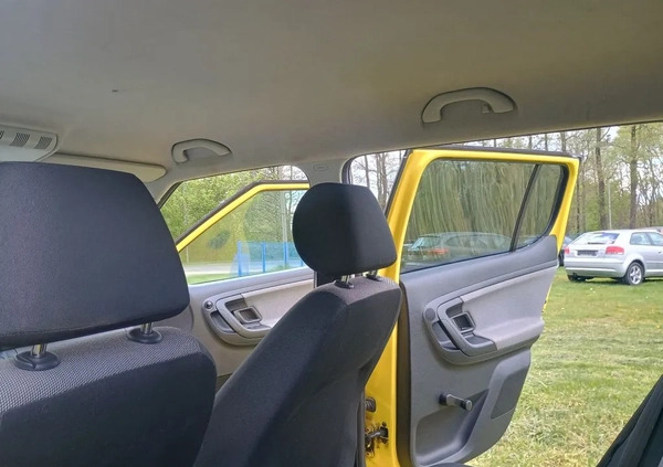 Skoda Fabia cena 12800 przebieg: 181000, rok produkcji 2009 z Częstochowa małe 137